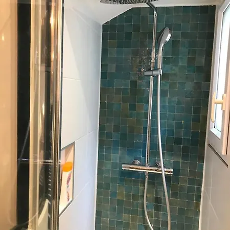 Montmartre Parisian Apartment - 51 M2 Appartamento *