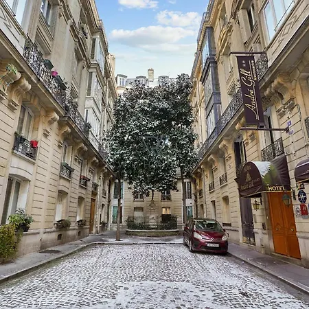 Montmartre Parisian Apartment - 51 M2 * Parigi
